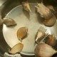 peel-garlic-cloves-method-02