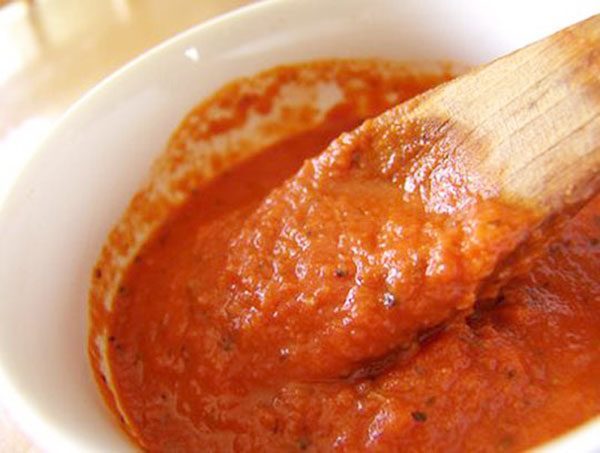 Making Tomato sauce from Fresh Tomatoes