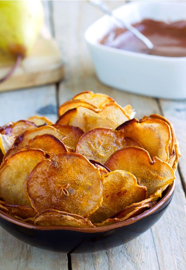 Baked Pear Chips Recipe with Chocolate Sauce — Eatwell101
