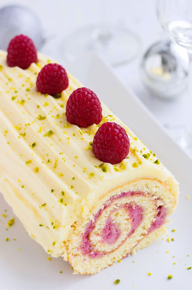 Raspberry Chocolate Cake Roll for your Holiday party — Eatwell101