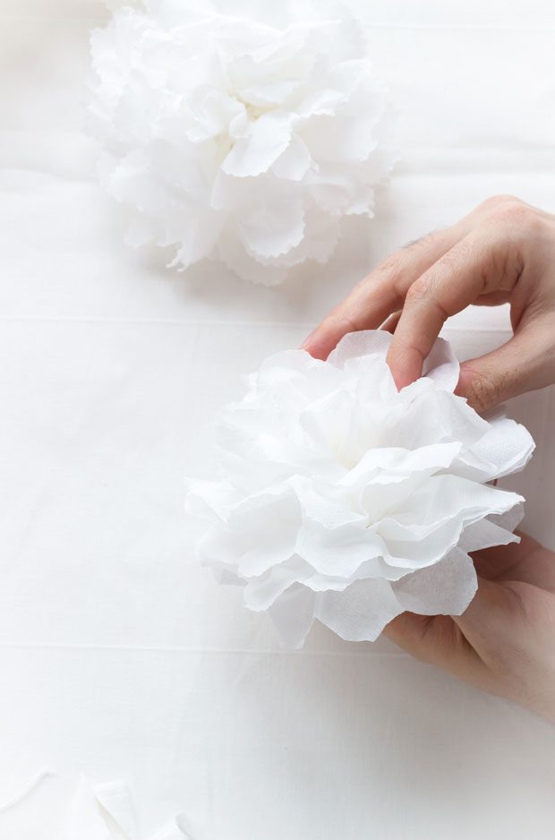 How to Make Tissue Paper Flowers