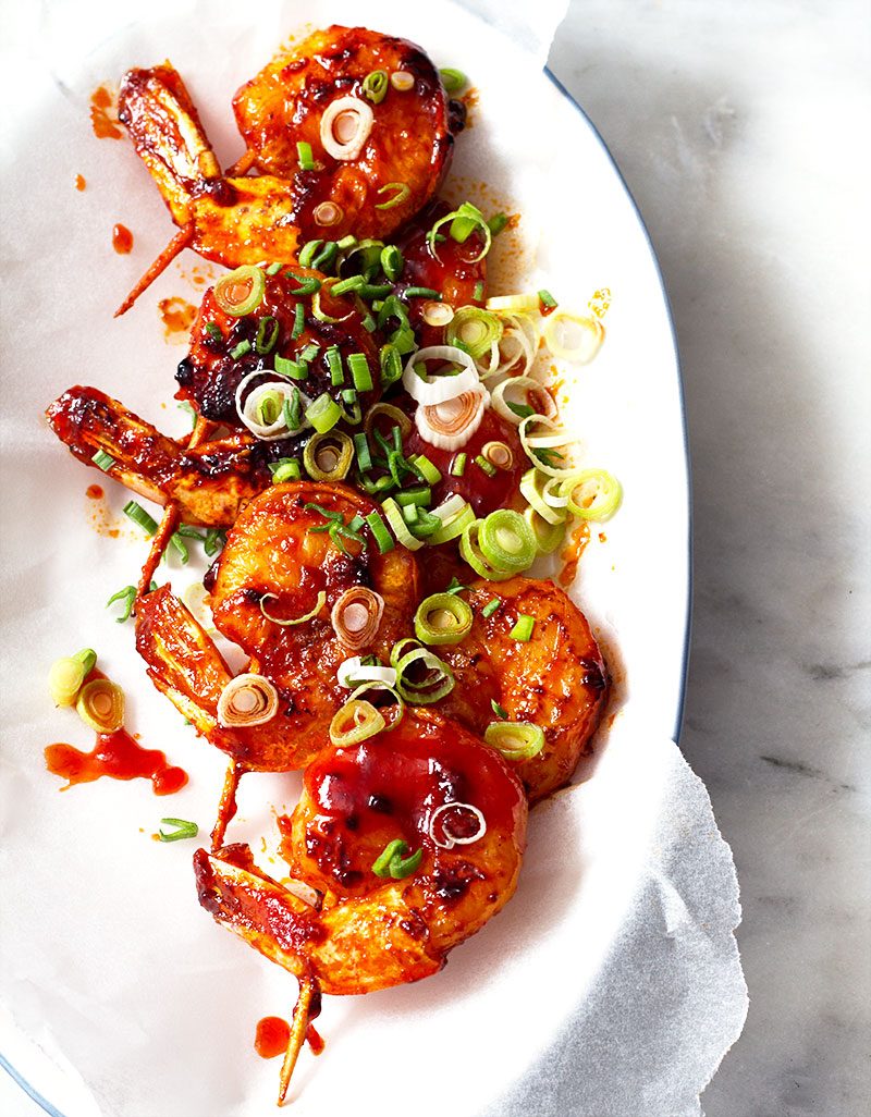 Honey Garlic Sriracha Shrimp Recipe — Eatwell101