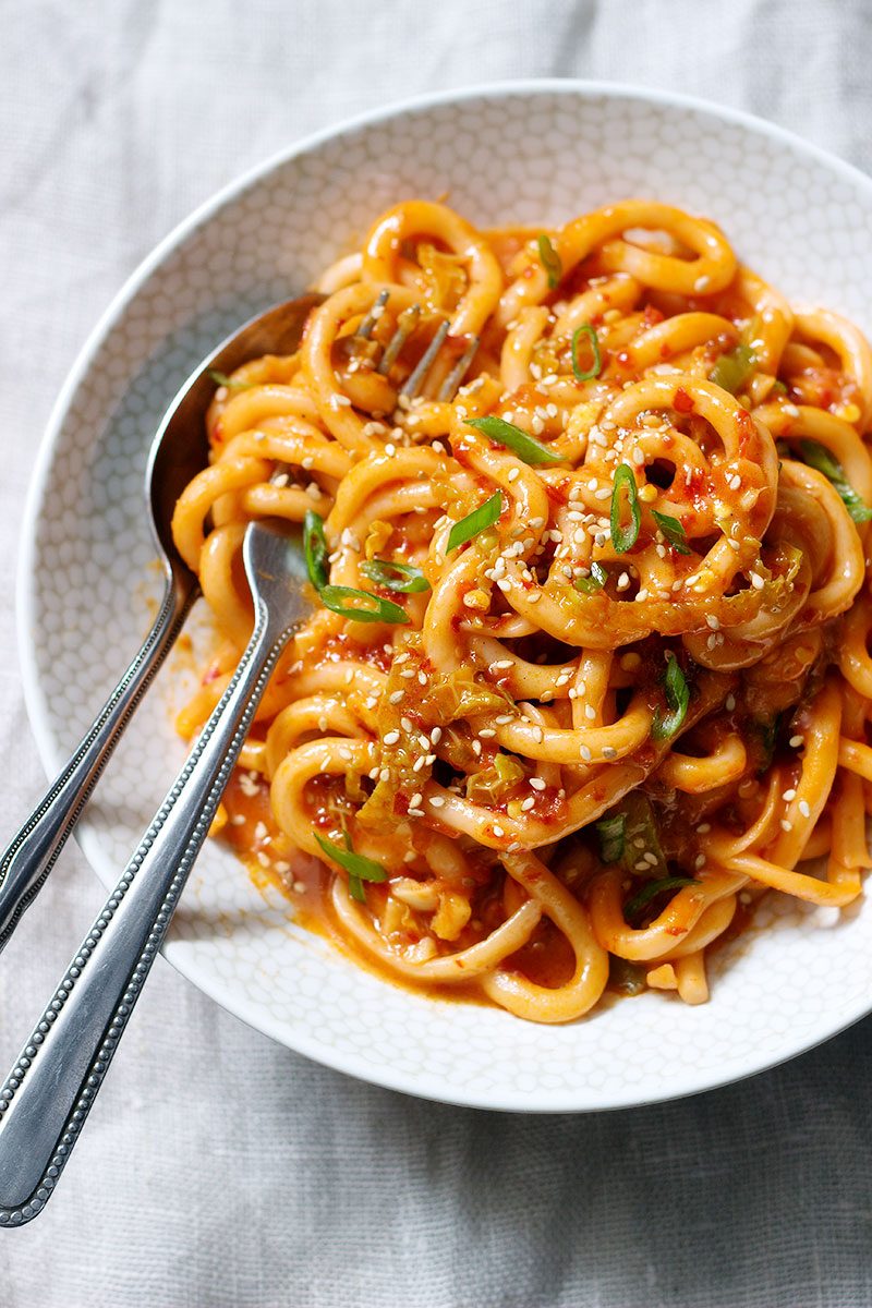 Udon Noodles Stir Fry Recipe with Kimchi Sauce — Eatwell101