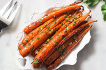 Honey Garlic Butter Roasted Carrots