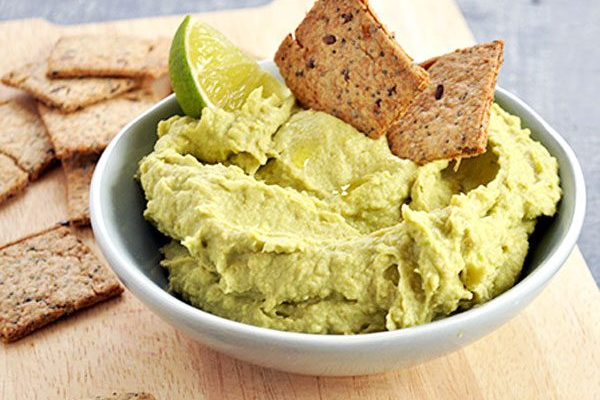 Creamy Avocado Hummus & Oatmeal Crackers