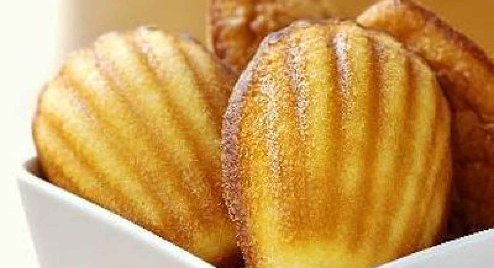 Madeleine cakes recipe — Eatwell101