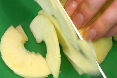 How to Quickly Cut an Apple to Make an Apple Pie - Apple Cut Lining