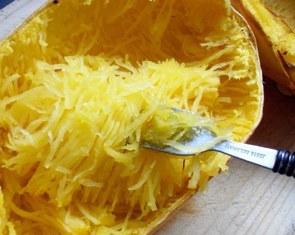 Roasted Spaghetti Squash Recipe - Baked Spaghetti Squash - Bolognese Spaghetti Squash