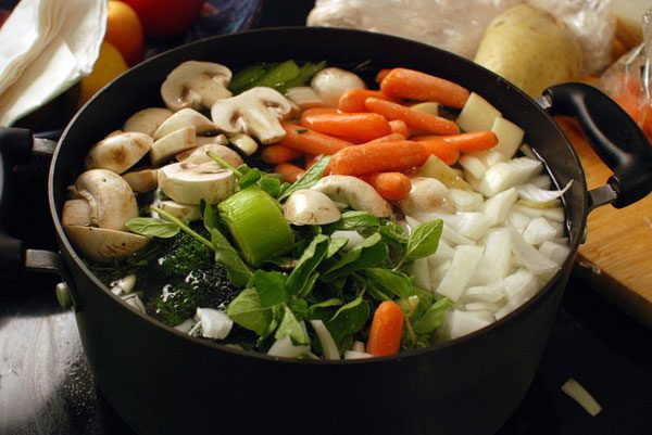 How to Make A Vegetable Broth