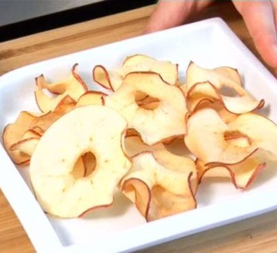 Baked Crispy Apple Chips