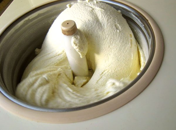 Homemade vanilla ice cream recipe - how to make vanilla ice cream recipe image