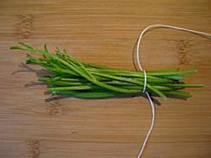 How to make a bouquet garni - BouquetGarni image