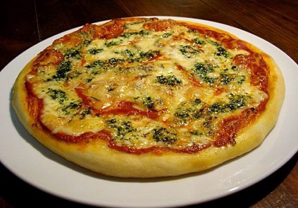 learn How to Make pizza for Weekend Dinner image