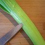learn to slice leeks - learn to cut leeks filaments thumbnail