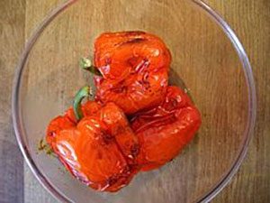 how to make easy roasted sweet peppers - easy red sweet peppers image