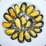 preparing mussels  - mussel recipe with pictures thumbnail