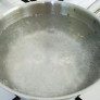 ways to poach eggs in boiling water thumbnail