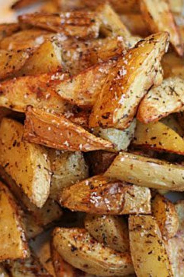 Spicy Oven Baked Potatoes - #recipe by #eatwell101 - https://www.eatwell101.com/spicy-oven-baked-potatoes-recipe-how-to-bake-potatoes-in-oven