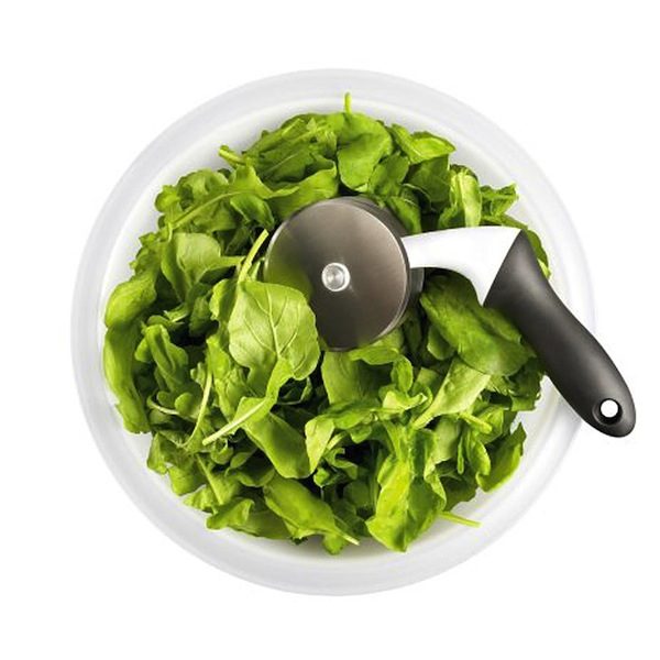 How to Use a Salad Chopper