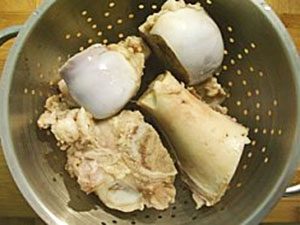 learn how to make white stock with veal bones image