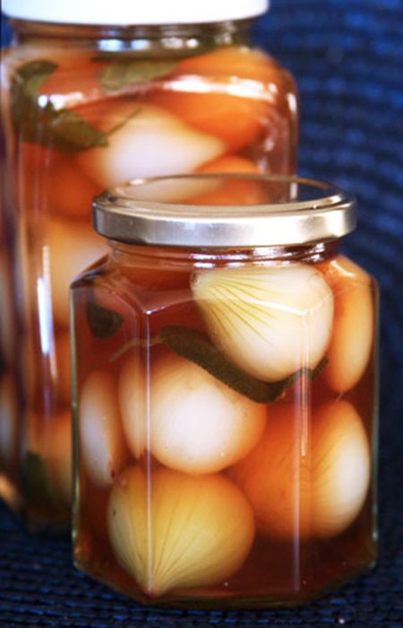 Vinegar Marinated Onions