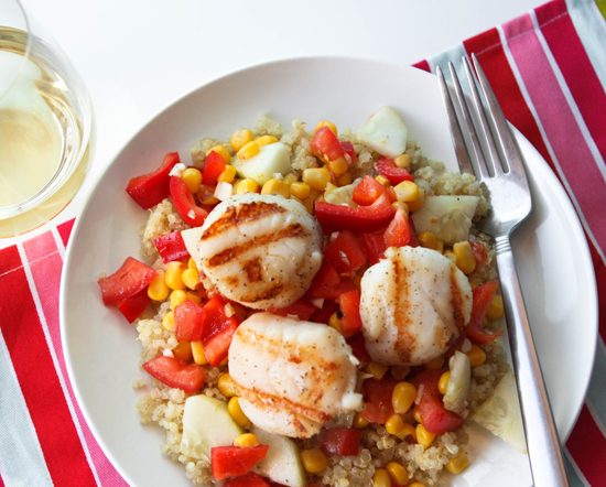 Grilled scallops with quinoa and fresh veggies image