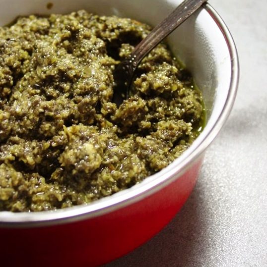 Olive-Tapenade-for-appetizer