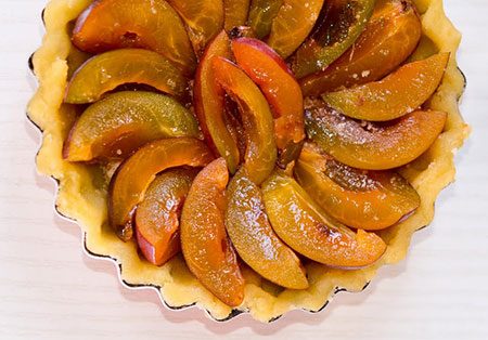Tart recipe with plums - Easy tart recipe with plums
