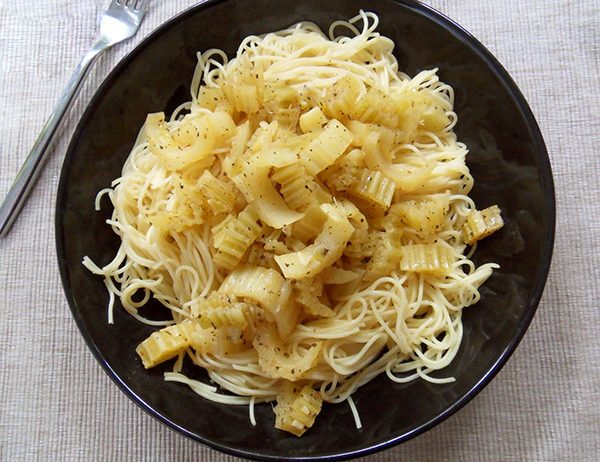 Cardoons Skillet with Spaghetti for (Healthy Weeknights Dinner)