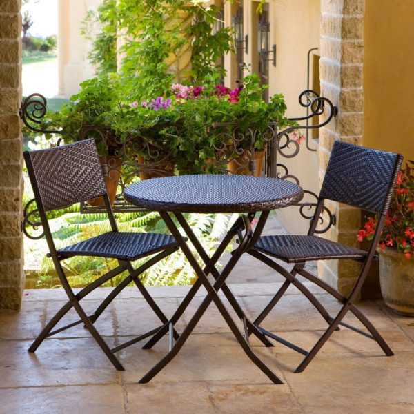 outdoor bistro set picture