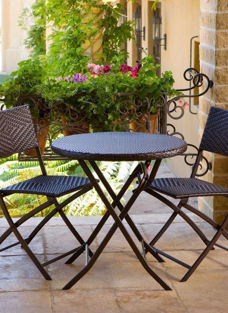 bistro patio table and chairs set on Dream Home Eatwell101