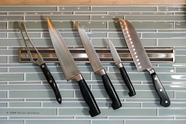 organizing knives sets magnetic image