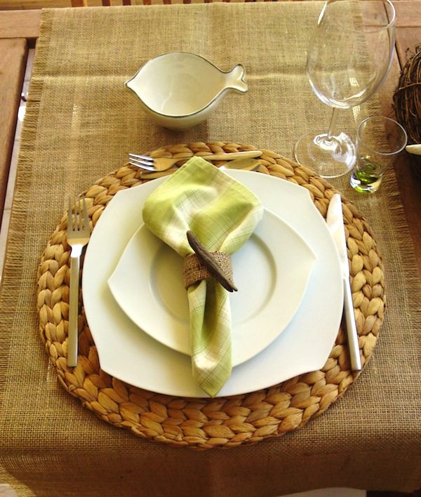holiday table setting images