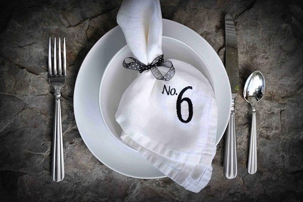 holiday place setting design photos