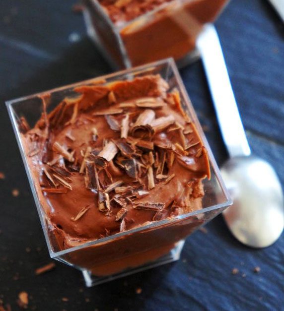 low cost no eggs chocolate mousse photo