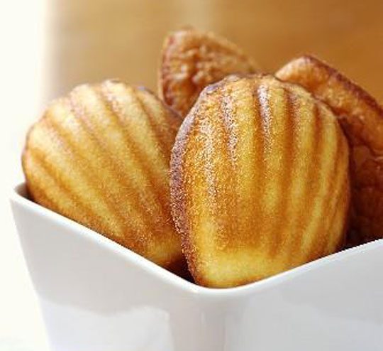 simple madeleine cake image