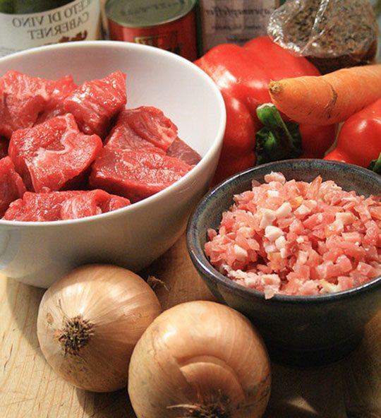 simple goulash recipe ingredients picture