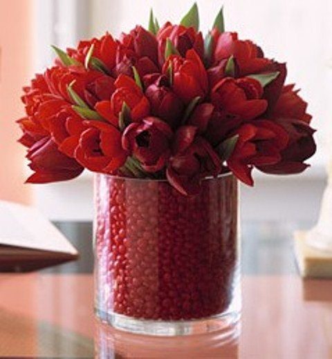 valentines-day-decor-with-flower-fruit-7