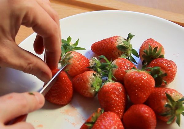 preparing strawberry jam