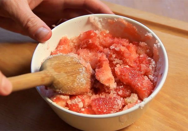 how to make strawberry jam from scratch