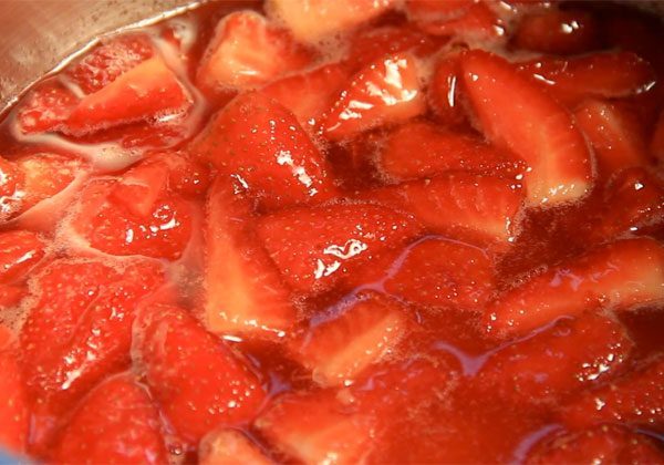 learn to cook strawberry jam