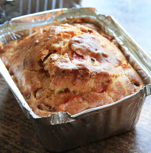 dried tomatoes bacon cheese Bread