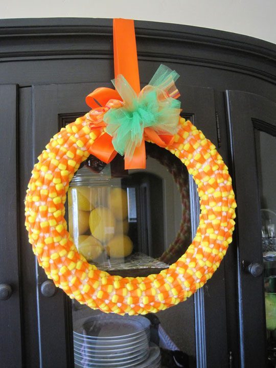Candy-corn-Halloween-wreath