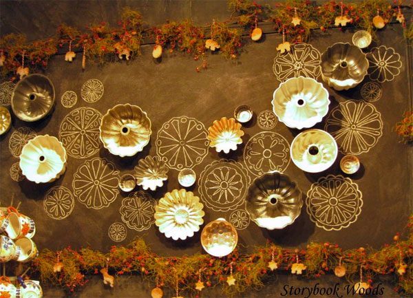 bundt pan wall design