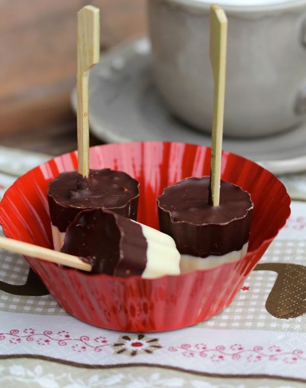 Frozen Chocolate Lollipops