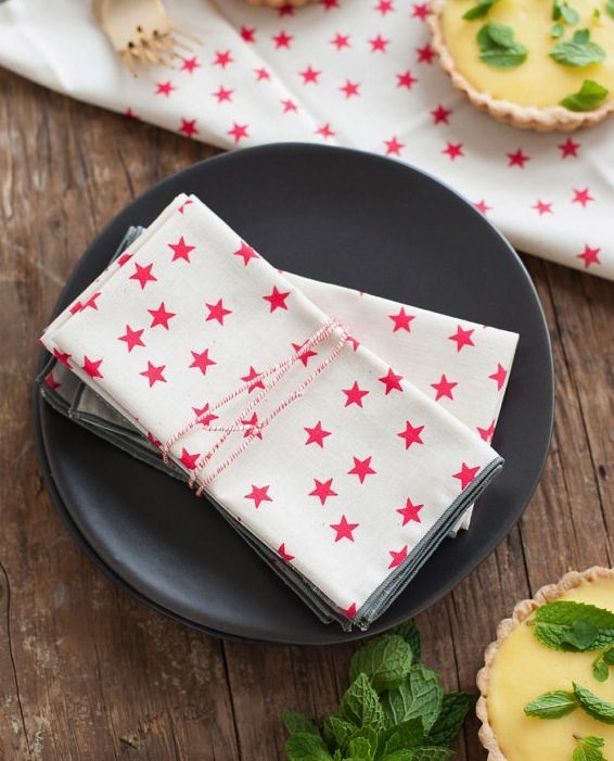 holiday napkins sets