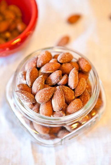 cinnamon almonds for vegan
