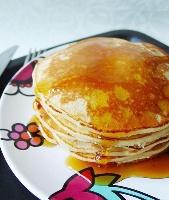 Vanilla Pancakes with Maple Syrup