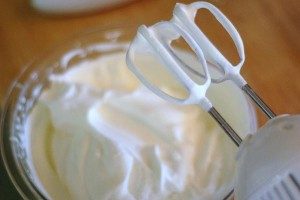 How to Keep Whipped Cream for Longer
