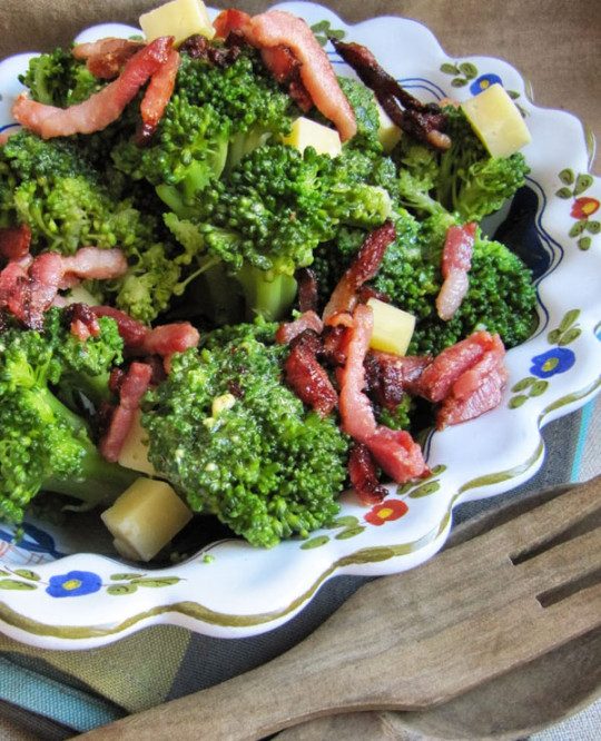 broccoli and bacon salad recipe
